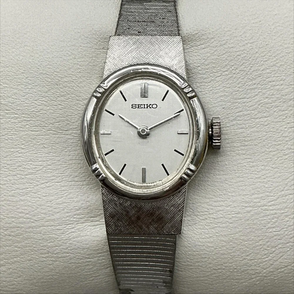 Vintage Seiko Womens Watch 17mm 1100-5549 Silver Tone Bracelet Manual Wind